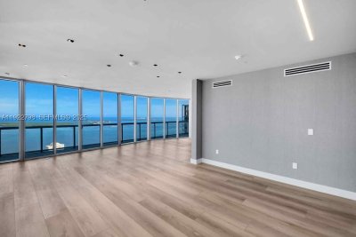 Comprar apartamento no Icon Brickell Tower I 5701