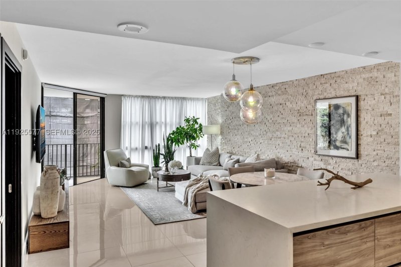 Comprar apartamento en Brickell Place III A703