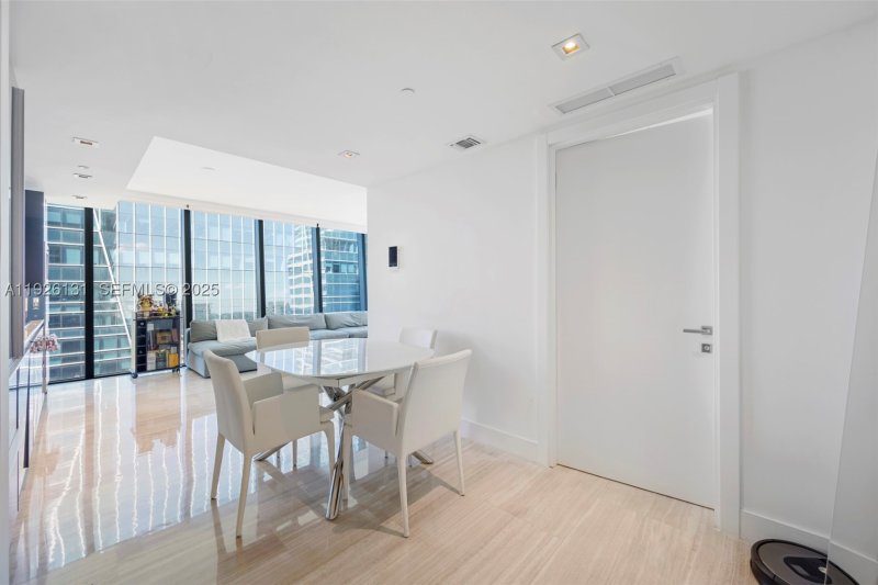 Condo for sale at Echo Brickell 1106