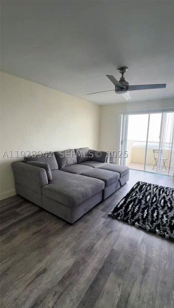 Condo for sale at Bayshore Yacht Tennis Club 315