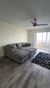 Comprar apartamento en Bayshore Yacht Tennis Club 315