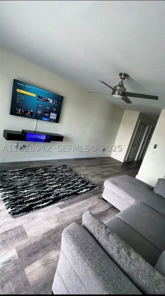 Condo for sale at Bayshore Yacht Tennis Club 315