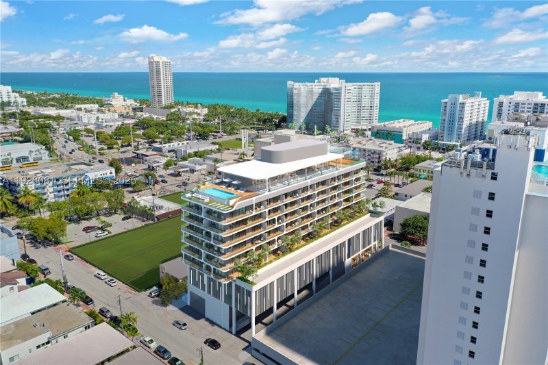 Condo for sale at Ella Miami Beach 914