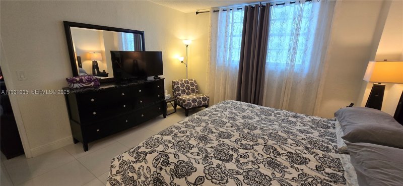 Apartment for rent at Sian Ocean Residences 4J