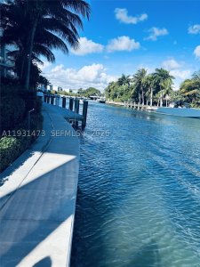 Comprar apartamento no Ritz-Carlton Residences Miami Beach