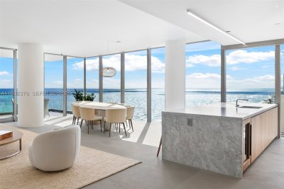 Comprar apartamento no 2000 Ocean 18B