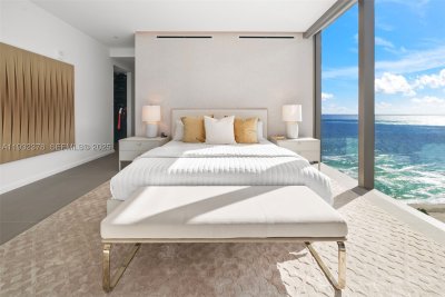 Comprar apartamento no 2000 Ocean 18B