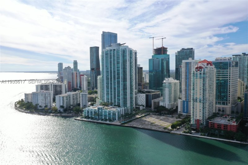 Condo for sale at Jade Brickell 1609