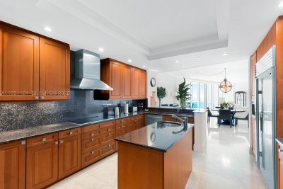 Comprar apartamento en Ritz Carlton One Bal Harbour 803