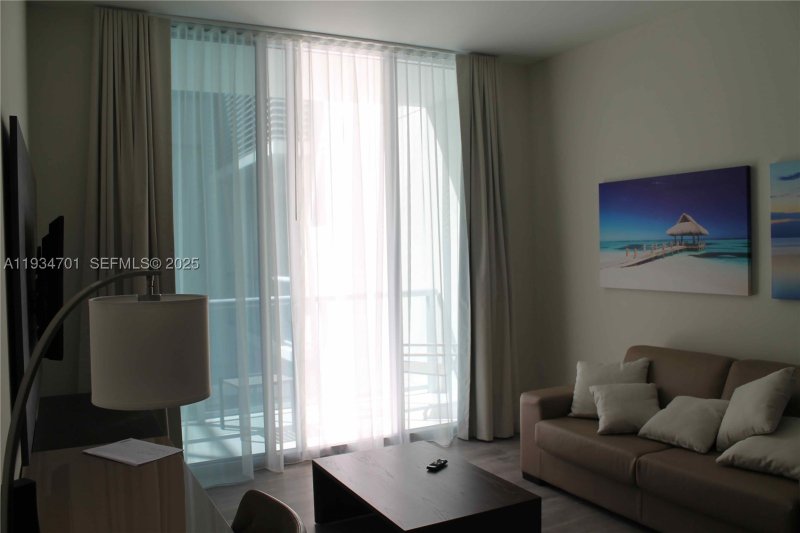 Condo for sale at Costa Hollywood S514