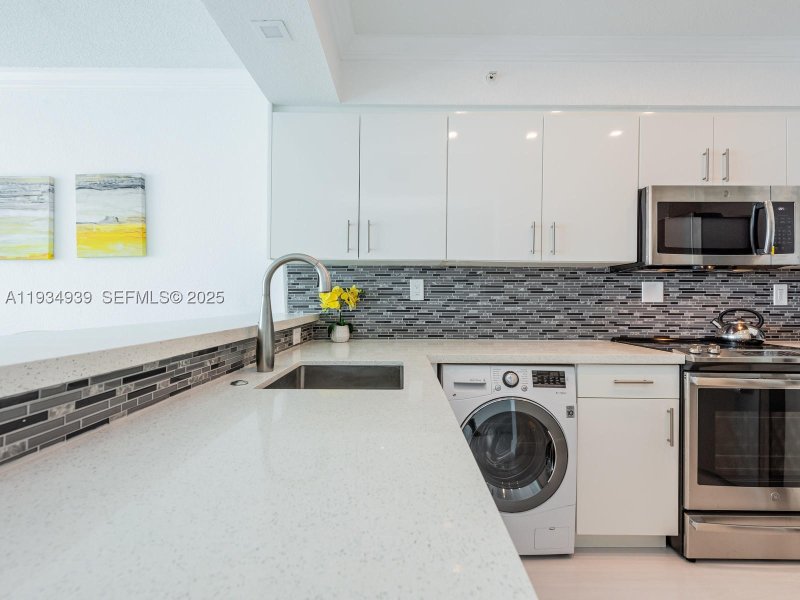 Apartment for rent at The Wave Condo 1012(availab