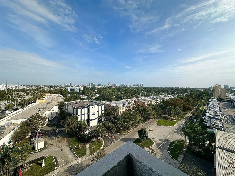 Condo for sale at Sailboat Cay 1013