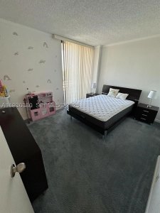 Comprar apartamento en Parc Central Aventura 518