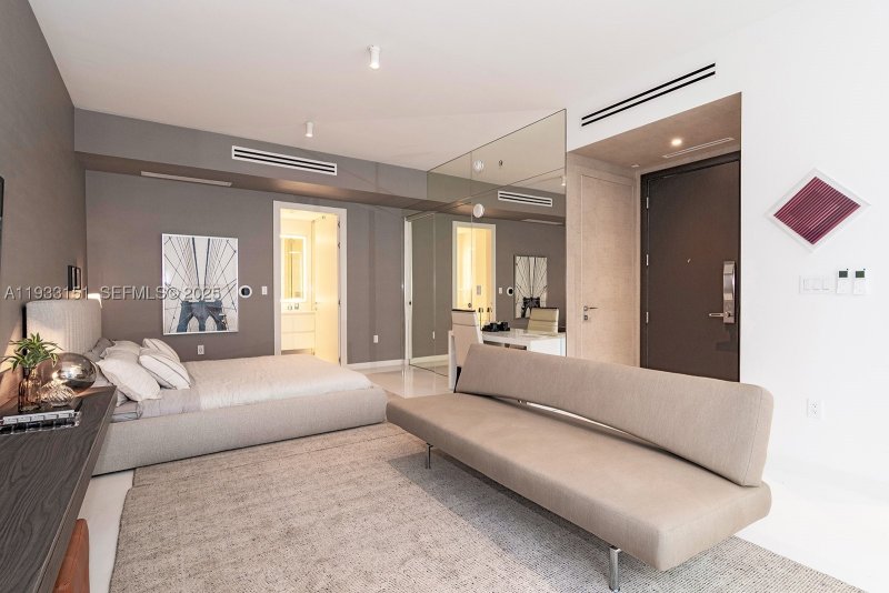 Condo for sale at Aston Martin Residences 805
