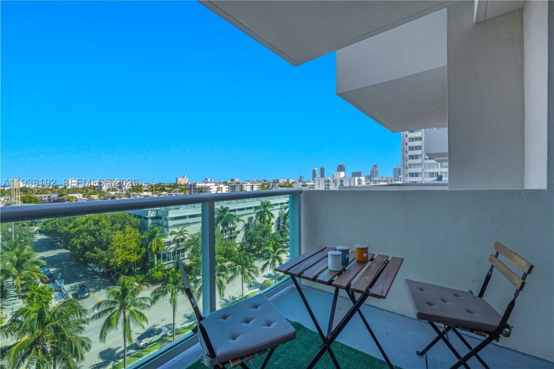 Comprar apartamento en Mirador North Tower 811