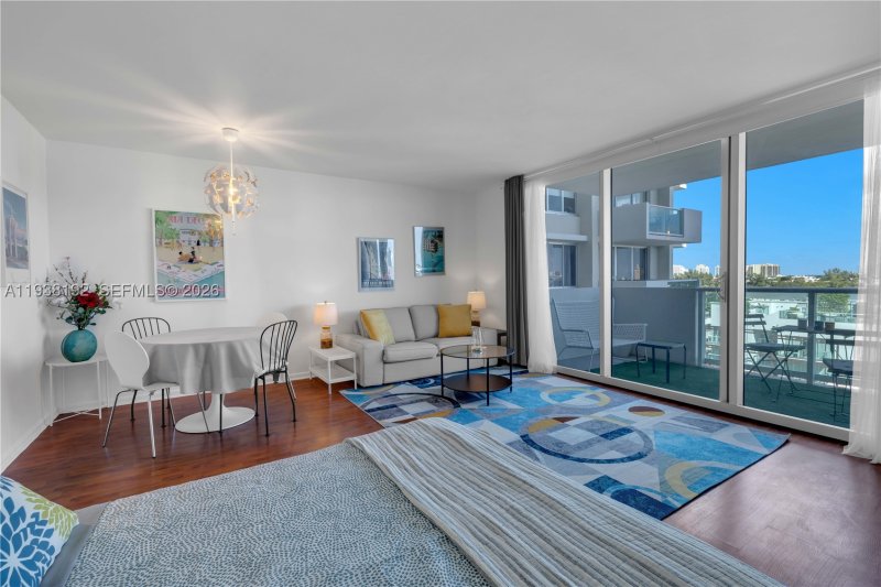 Comprar apartamento en Mirador North Tower 811