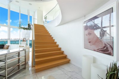 Aluguel de apartamento no Santa Maria 2902