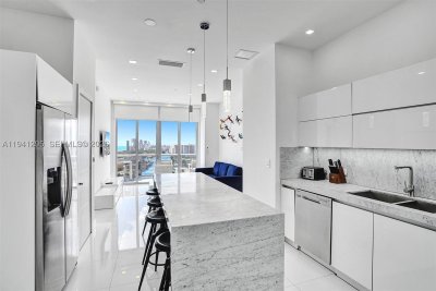 Comprar apartamento no Beachwalk T3303