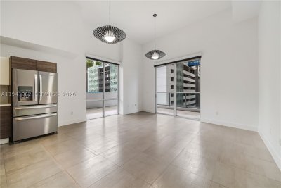 Brickell Ten Apt #506