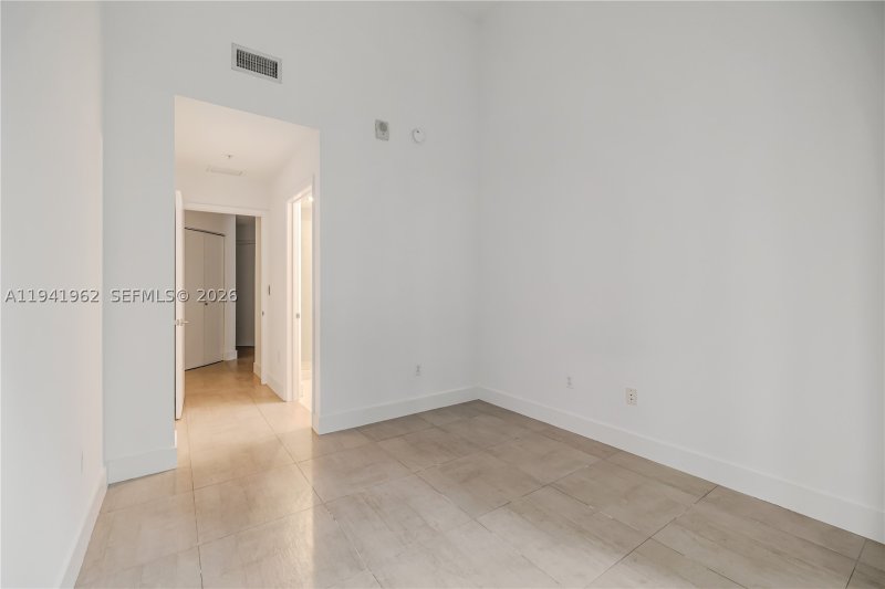 Comprar apartamento en Brickell Ten 506