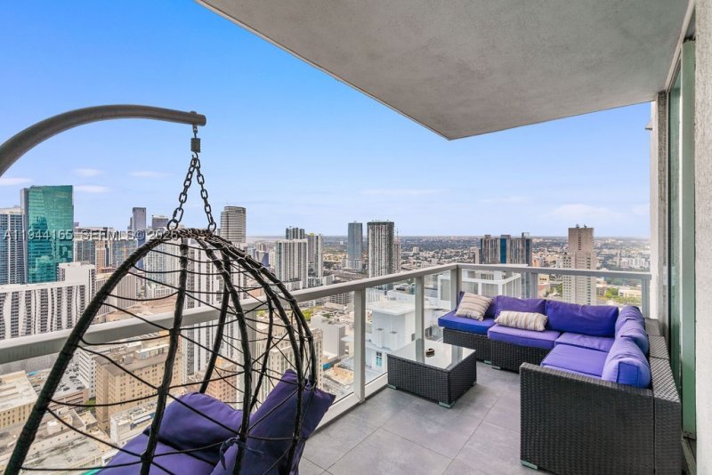 Condo for sale at Vizcayne South Tower 4608