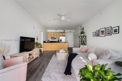 Comprar apartamento no Axis on Brickell North Tower 3723-N