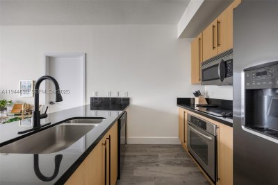 Comprar apartamento no Axis on Brickell North Tower 3723-N