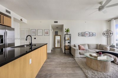 Comprar apartamento no Axis on Brickell North Tower 3723-N