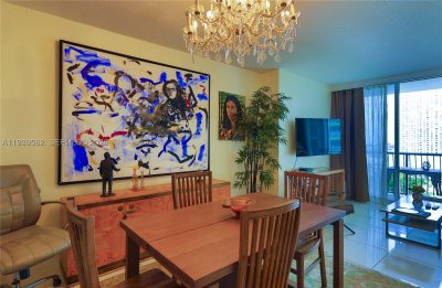 Alquiler de apartamento en Opera Tower 1711
