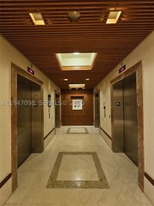 Comprar apartamento no Avenue on Brickell 1060 Tower 1917