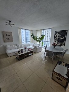 Comprar apartamento no Avenue on Brickell 1060 Tower 1917