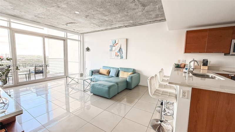 Condo for sale at Midtown Midblock 1110