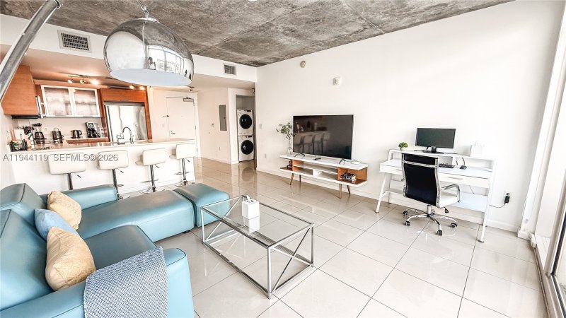 Condo for sale at Midtown Midblock 1110