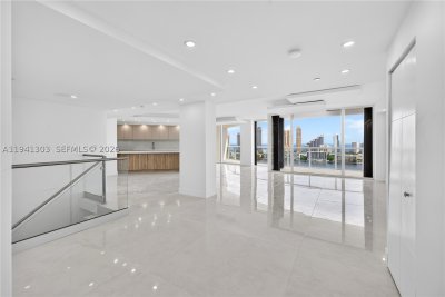 Comprar apartamento no 4000 Williams Island 2701