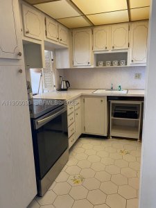 Comprar apartamento en Imperial Towers 707