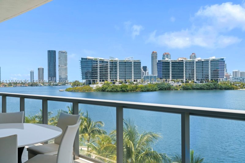 Comprar apartamento en Echo Aventura 414