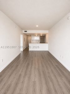 Comprar apartamento en 1100 Millecento 2111