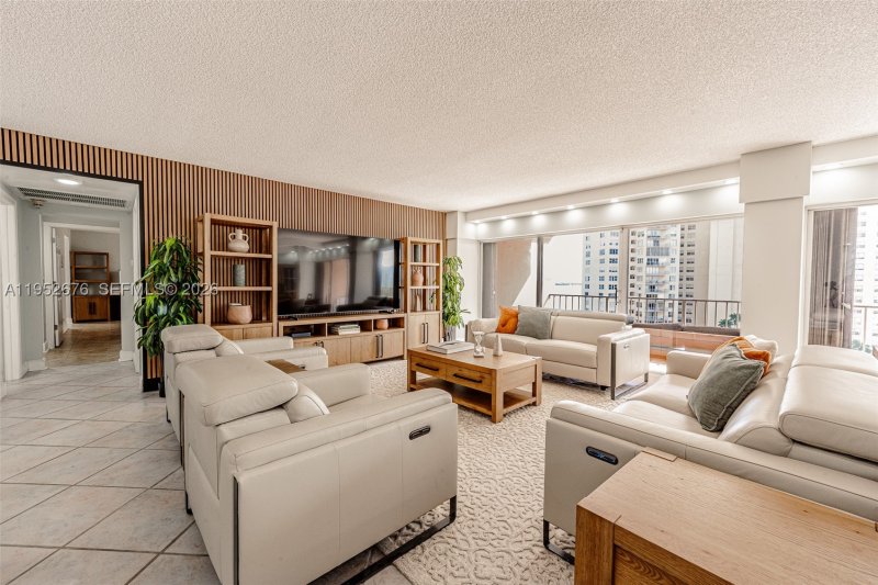 Condo for sale at The Cricket Club 909
