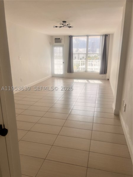 Apartment for rent at Lincoln Towers B902