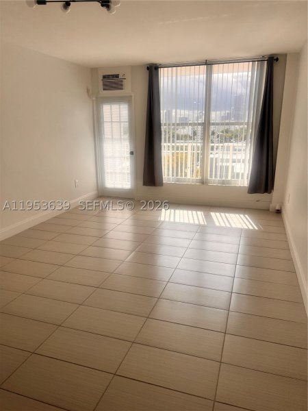 Apartment for rent at Lincoln Towers B902
