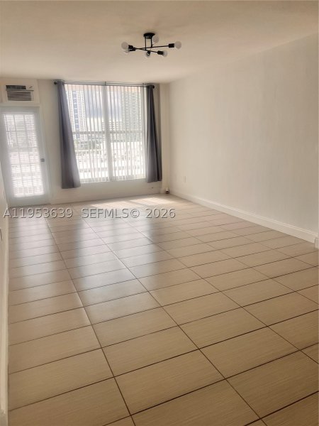 Apartment for rent at Lincoln Towers B902