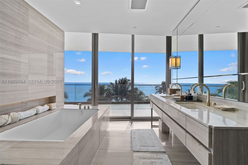 Condo for sale at Residences by Armani / Casa 400+ Cabana