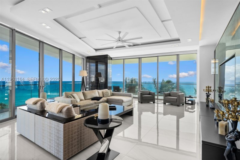 Condo for sale at Residences by Armani / Casa 400+ Cabana