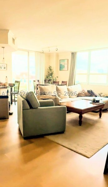 Comprar apartamento no Cite On The Bay 801