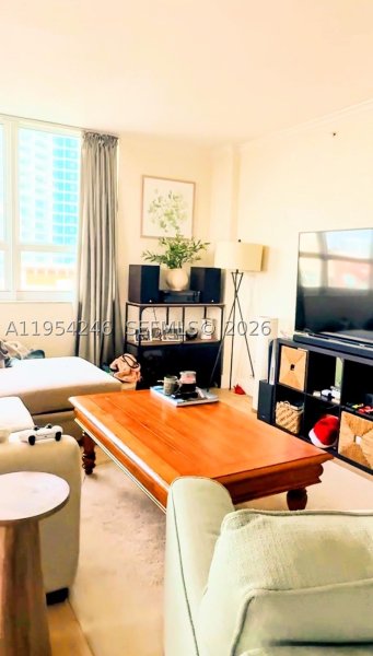 Comprar apartamento no Cite On The Bay 801