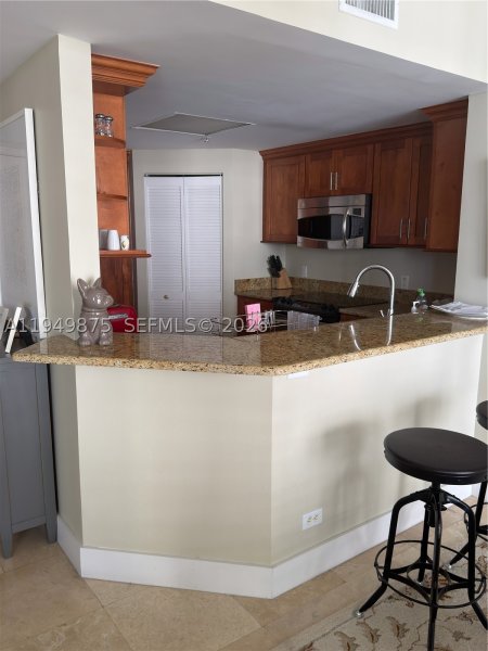 Alquiler de apartamento en Courvoisier Courts PH-08
