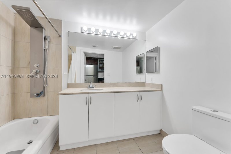 Condo for sale at Opera Tower 1407
