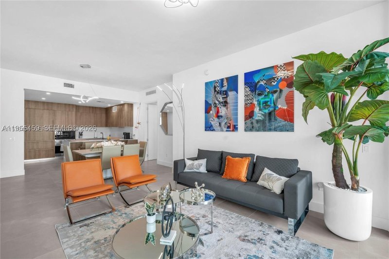 Alquiler de apartamento en Aurora 704