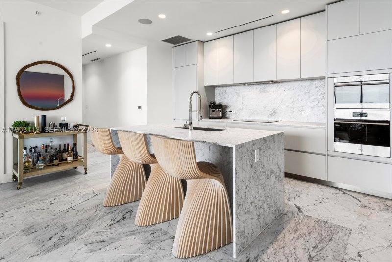 Apartment for rent at 57 Ocean 1405