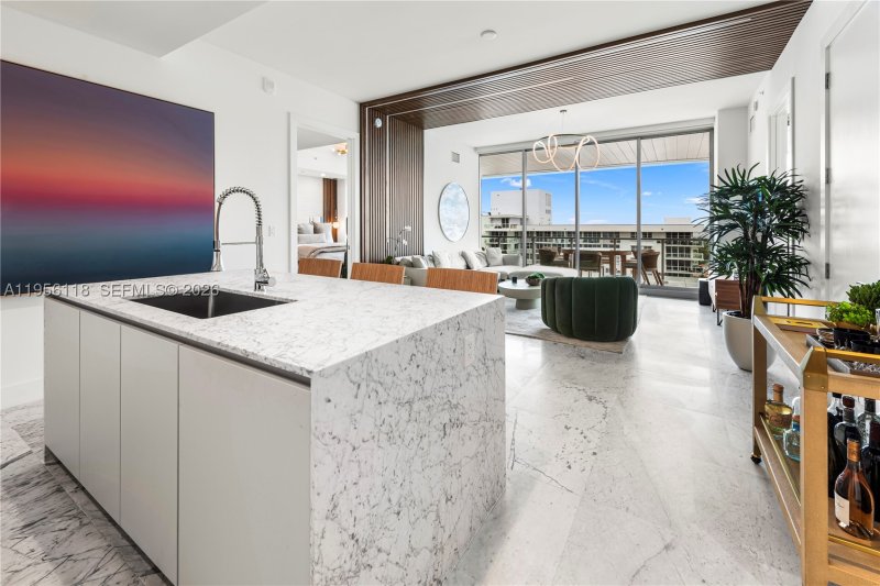 Apartment for rent at 57 Ocean 1405